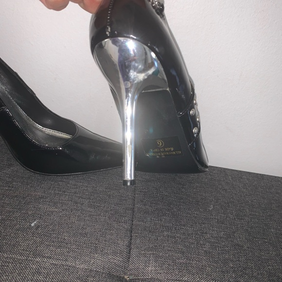 Paprika High heels pointed shoes size 9 in fair used conditions. - Picture 3 of 4